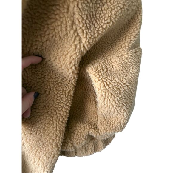 UO Urban Outfitters Cropped Teddy Jacket Fleece Deep Pile Sherpa Tan Medium - Picture 7 of 10